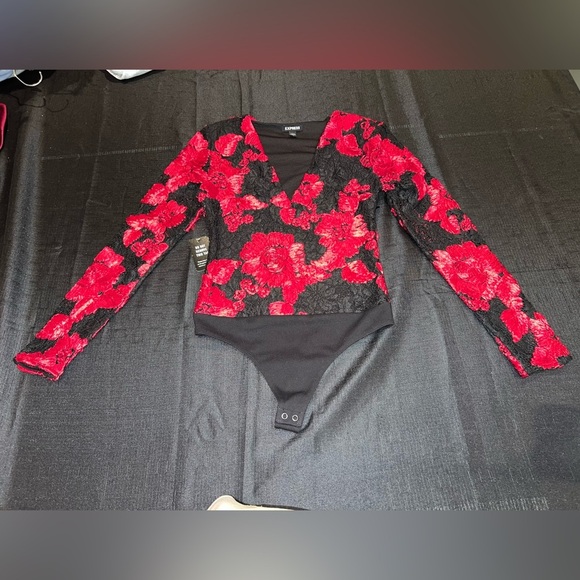 Express floral red black lace bodysuit - Picture 1 of 12